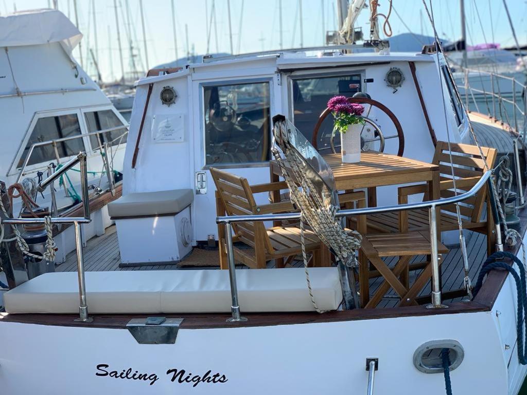 Sailing Nights Boat&Breakfast Hotel Алгеро Екстериор снимка