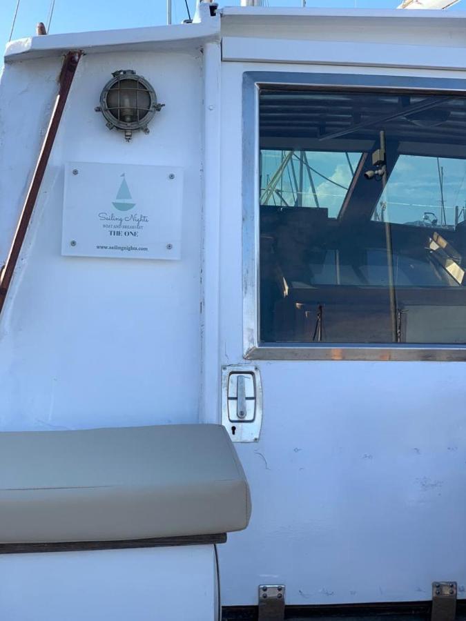Sailing Nights Boat&Breakfast Hotel Алгеро Екстериор снимка